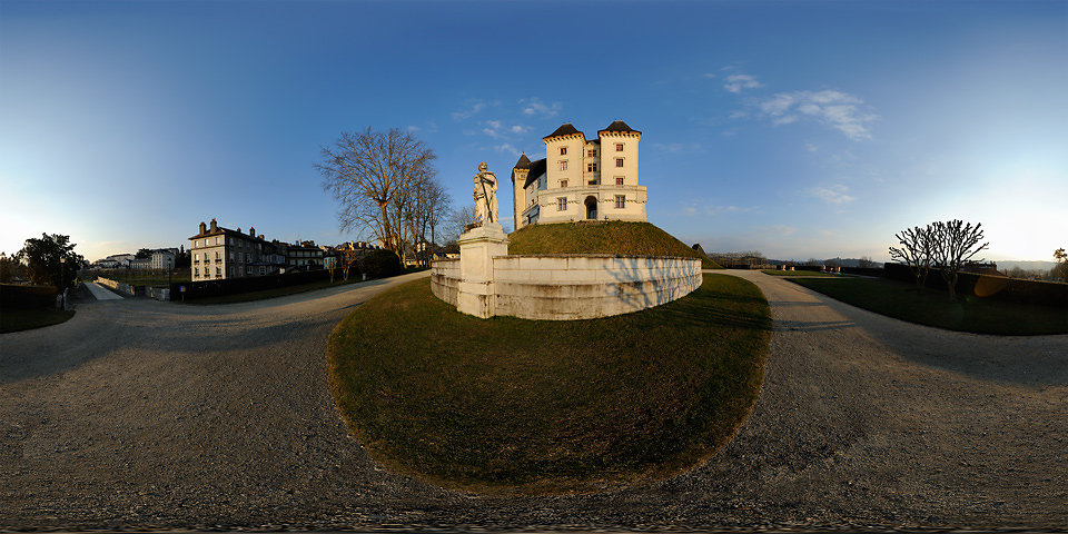 Château de Pau - Face Ouest - PAU - FRANCE